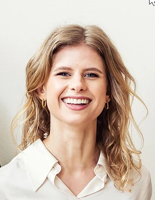 Ms Julia Thümecke