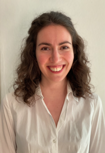 Ms Johanna Zügel